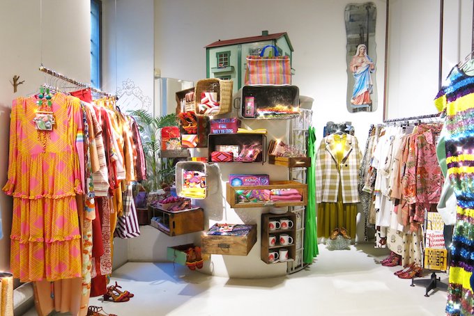 10 bellissimi negozi di abbigliamento per lo shopping a Milano - Conosco un  posto
